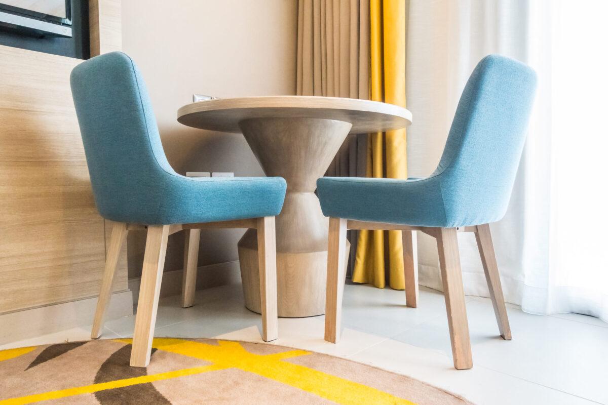El corazón de tu hogar Cómo elegir la mesa y sillas de comedor perfectas para cada ocasión.
