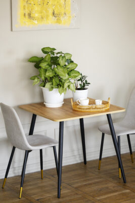 Estilo y funcionalidad Ideas para combinar tus sillas y mesas de comedor y crear un ambiente único