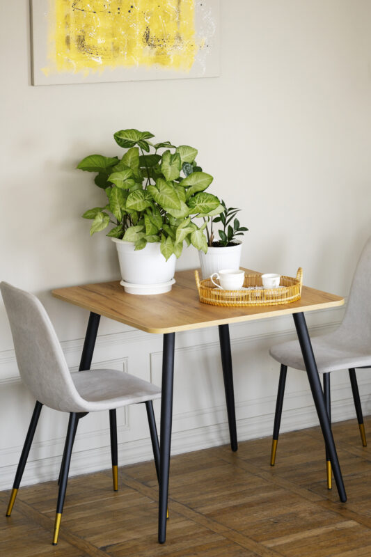 Estilo y funcionalidad Ideas para combinar tus sillas y mesas de comedor y crear un ambiente único